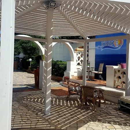Il Faro Aparthotel 3*